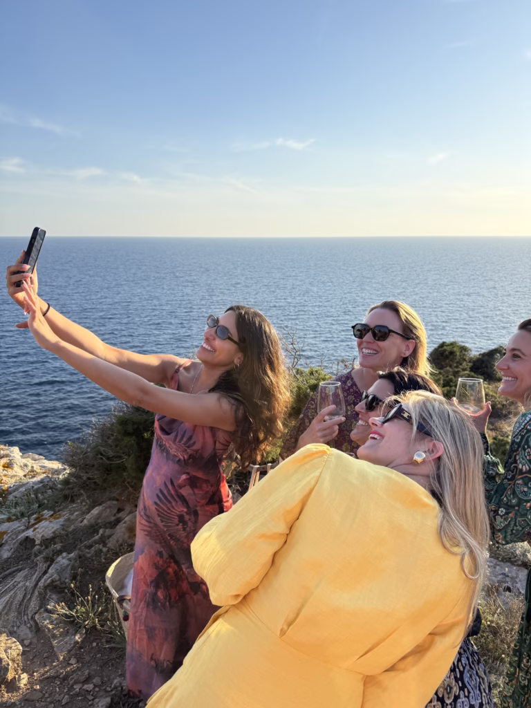 friends yoga holiday
